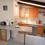 Kokolo Sea View Hvar דירה *