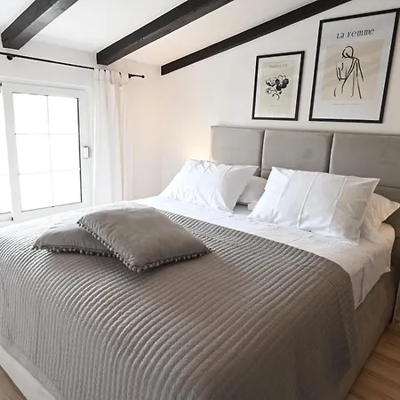 Kokolo Sea View Hvar Apartmán